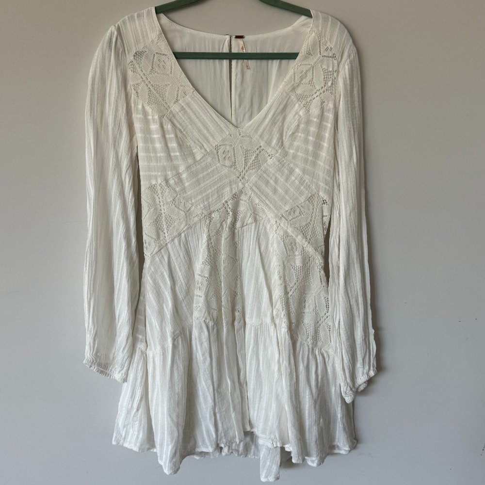 Free People White Crochet Patterned Long Sleeve Mini Dress